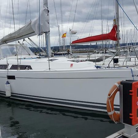 Отель Fantastico Velero Феррол Экстерьер фото